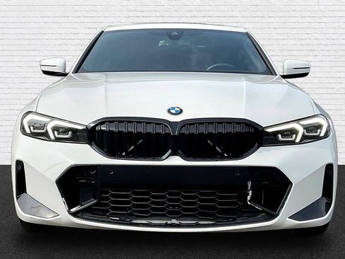 Used 2023 BMW 330i Sedan w/ M Sport Package RWD image 2