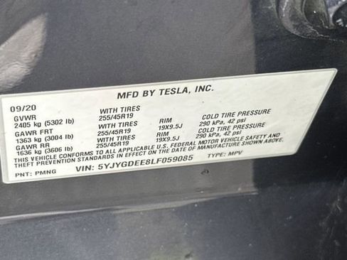 Used 2020 Tesla Model Y Long Range image 24