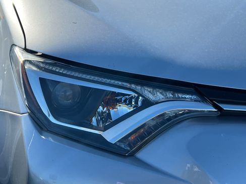 Used 2017 Toyota RAV4 LE w/ Carpet Mat Package FWD image 14