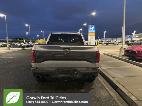 Used 2018 Ford F150 Raptor w/ Equipment Group 802A Luxury image 9