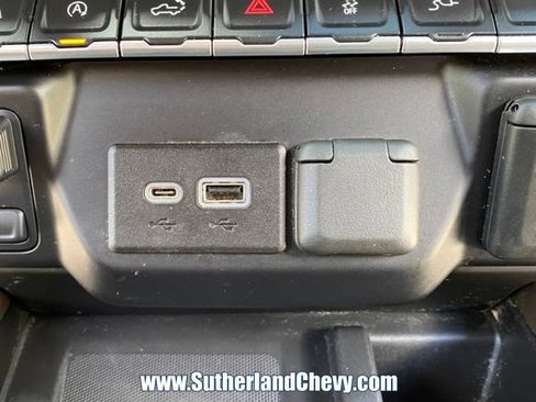 Used 2021 Chevrolet Silverado 1500 LTZ w/ LTZ Premium Package AWD/4WD image 43
