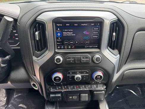 Used 2021 GMC Sierra 1500 Elevation w/ Preferred Package AWD/4WD image 29