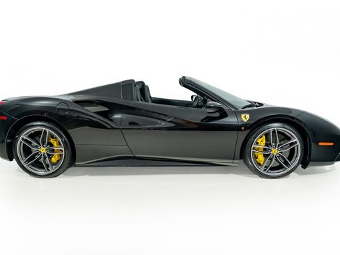 Certified 2017 Ferrari 488 Spider RWD image 20