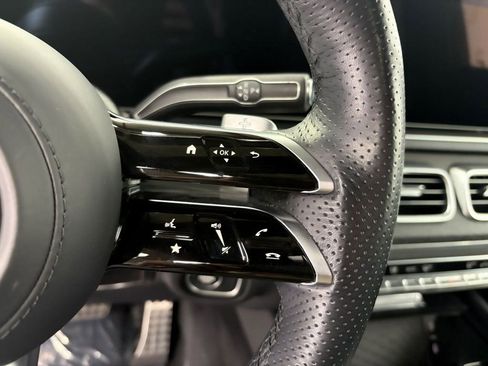 Used 2025 Mercedes-Benz GLE 450e 4MATIC image 13