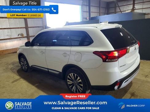 Used 2020 Mitsubishi Outlander AWD image 3