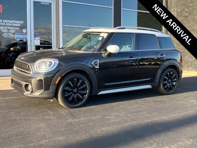 Used 2024 MINI Cooper Countryman S w/ Premium Package FWD image 1