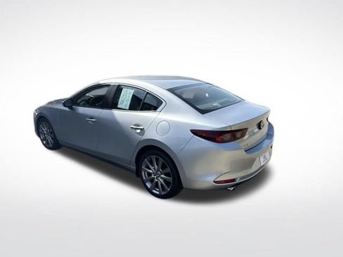 Used 2019 MAZDA MAZDA3 Sedan FWD image 5