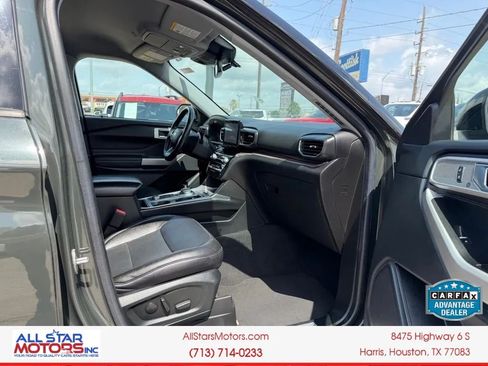 Used 2022 Ford Explorer Limited w/ Equipment Group 301A AWD/4WD image 14