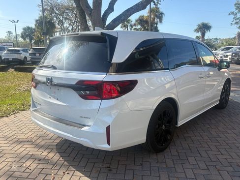 Used 2025 Honda Odyssey Sport-L image 4