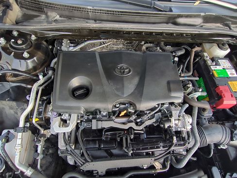 Used 2022 Toyota Camry LE image 31