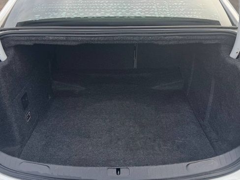 Used 2017 Chevrolet Impala LT FWD image 18