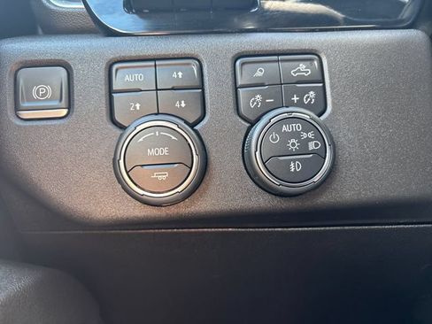 Certified 2024 Chevrolet Silverado 3500 High Country w/ Technology Package AWD/4WD image 17