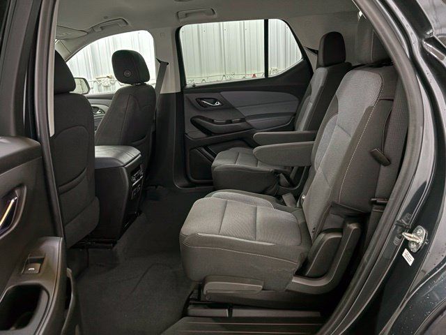 Used 2021 Chevrolet Traverse LT FWD image 23