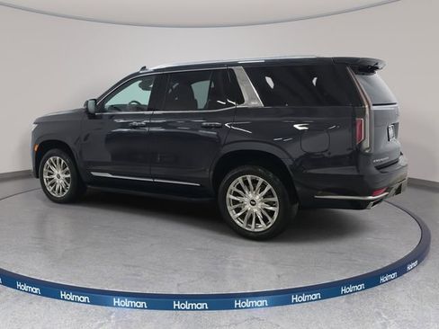 Used 2022 Cadillac Escalade Premium Luxury image 8
