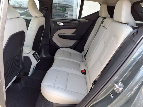 New 2026 Volvo XC40 B5 Ultra w/ Protection Package Premier AWD/4WD image 8