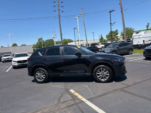 Used 2025 MAZDA CX-5 AWD 2.5 S w/ Select Package image 4