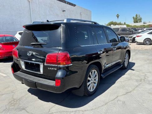 Used 2011 Lexus LX 570 4WD w/ Luxury Pkg image 3