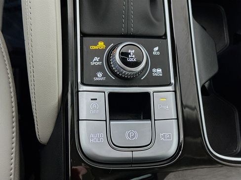 Used 2024 Kia Telluride SX Prestige image 21