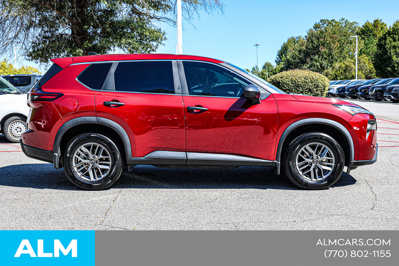 Used 2024 Nissan Rogue S FWD image 10