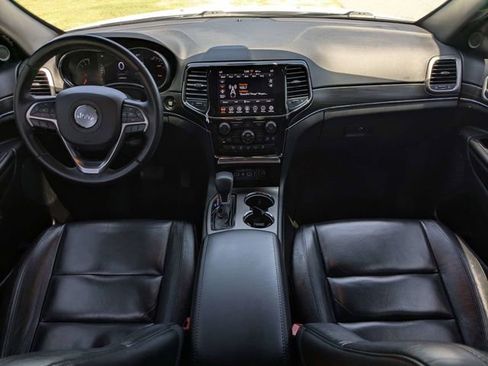 Used 2022 Jeep Grand Cherokee Limited RWD image 16