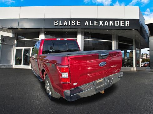 Used 2018 Ford F150 XLT w/ Equipment Group 302A Luxury AWD/4WD image 9