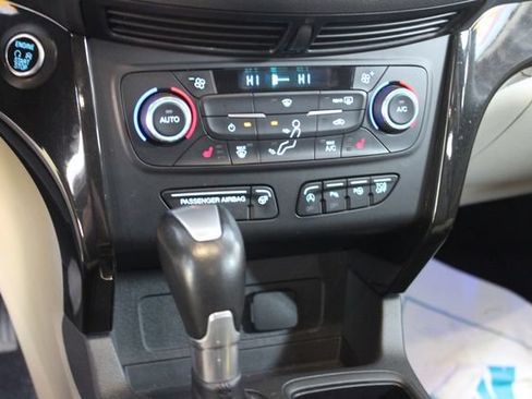 Used 2017 Ford Escape Titanium w/ Equipment Group 301A AWD/4WD image 21
