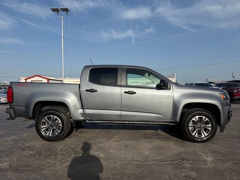 Used 2022 Chevrolet Colorado Z71 w/ Safety Package AWD/4WD image 3
