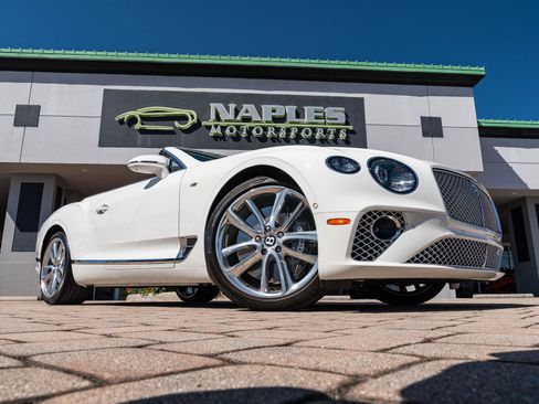 Used 2022 Bentley Continental GT image 5