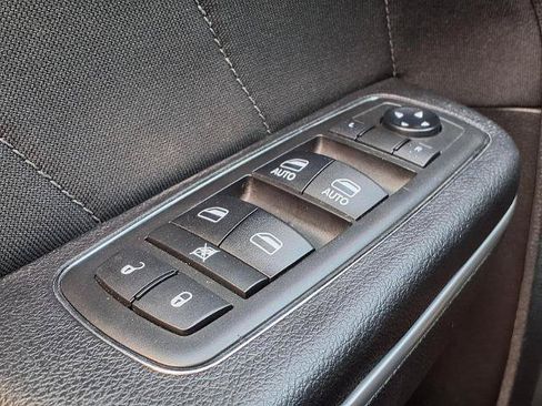 Used 2019 Dodge Charger Scat Pack w/ Navigation & Travel Group RWD image 16