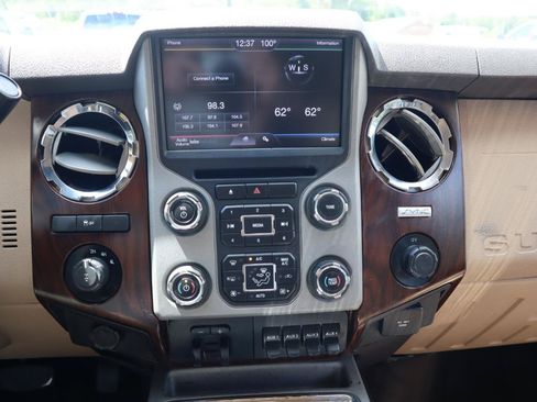 Used 2016 Ford F250 Lariat w/ Chrome Package AWD/4WD image 11