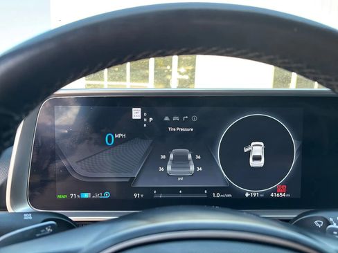 Used 2024 Hyundai Ioniq 6 SEL RWD image 17