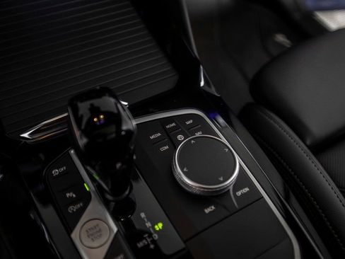 Used 2024 BMW X4 xDrive30i w/ M Sport Package image 30