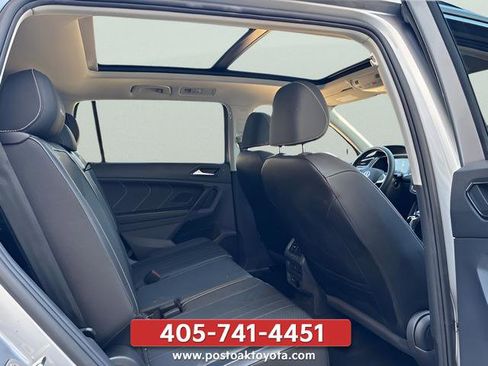 Used 2023 Volkswagen Tiguan SE w/ Panoramic Sunroof Package FWD image 19