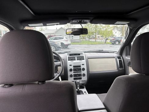 Used 2011 Mercury Mariner 2WD w/ 101A Rapid Spec Order Code image 25