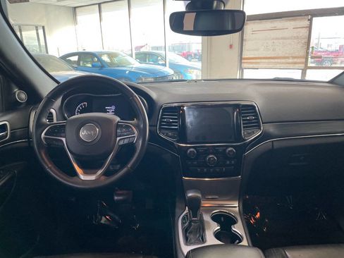Used 2019 Jeep Grand Cherokee Limited w/ Trailer Tow Group IV image 22
