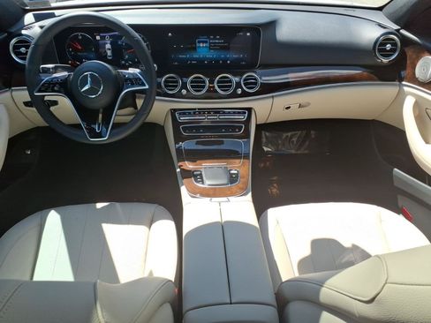 Used 2023 Mercedes-Benz E 350 4MATIC Sedan image 11