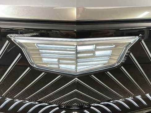 Used 2024 Cadillac Lyriq Tech RWD image 8
