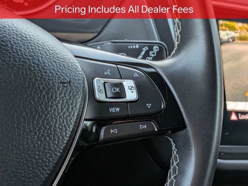 Used 2021 Volkswagen Tiguan SE w/ Panoramic Sunroof Package FWD image 29