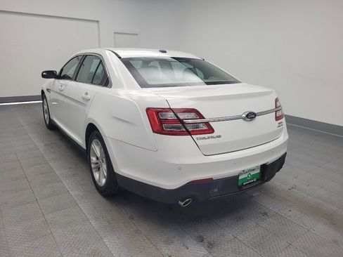 Used 2015 Ford Taurus SEL image 5
