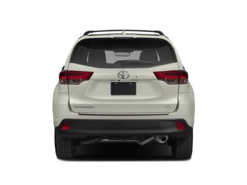 Used 2019 Toyota Highlander XLE AWD/4WD image 5