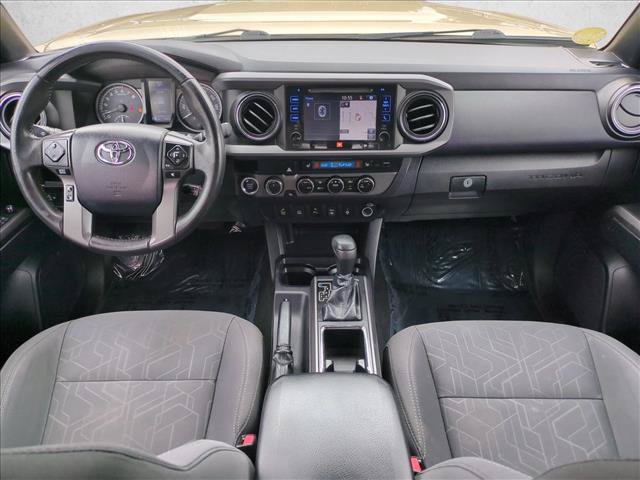 Used 2016 Toyota Tacoma TRD Sport AWD/4WD image 16