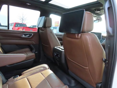 Used 2021 Chevrolet Tahoe High Country w/ Premium Package image 50