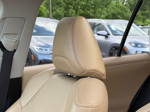 Used 2020 Toyota RAV4 Limited image 11