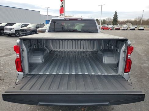 Used 2021 Chevrolet Silverado 1500 Custom image 24