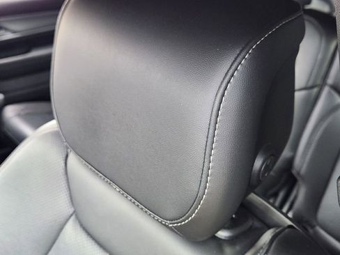 Used 2025 Jeep Wagoneer 4WD image 14