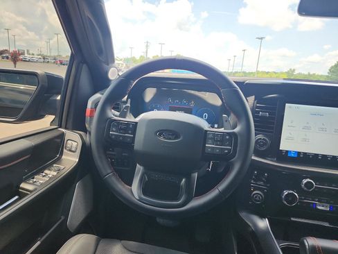Used 2025 Ford F150 Raptor AWD/4WD image 15