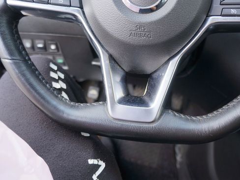Used 2019 Nissan Rogue SV AWD/4WD image 31