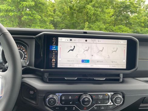 New 2025 Jeep Wrangler Sahara image 29