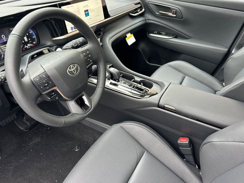 New 2026 Toyota Crown Signia Limited image 9