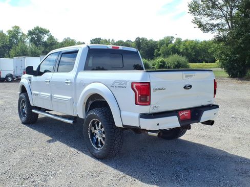 Used 2015 Ford F150 Lariat w/ Equipment Group 502A Luxury AWD/4WD image 6